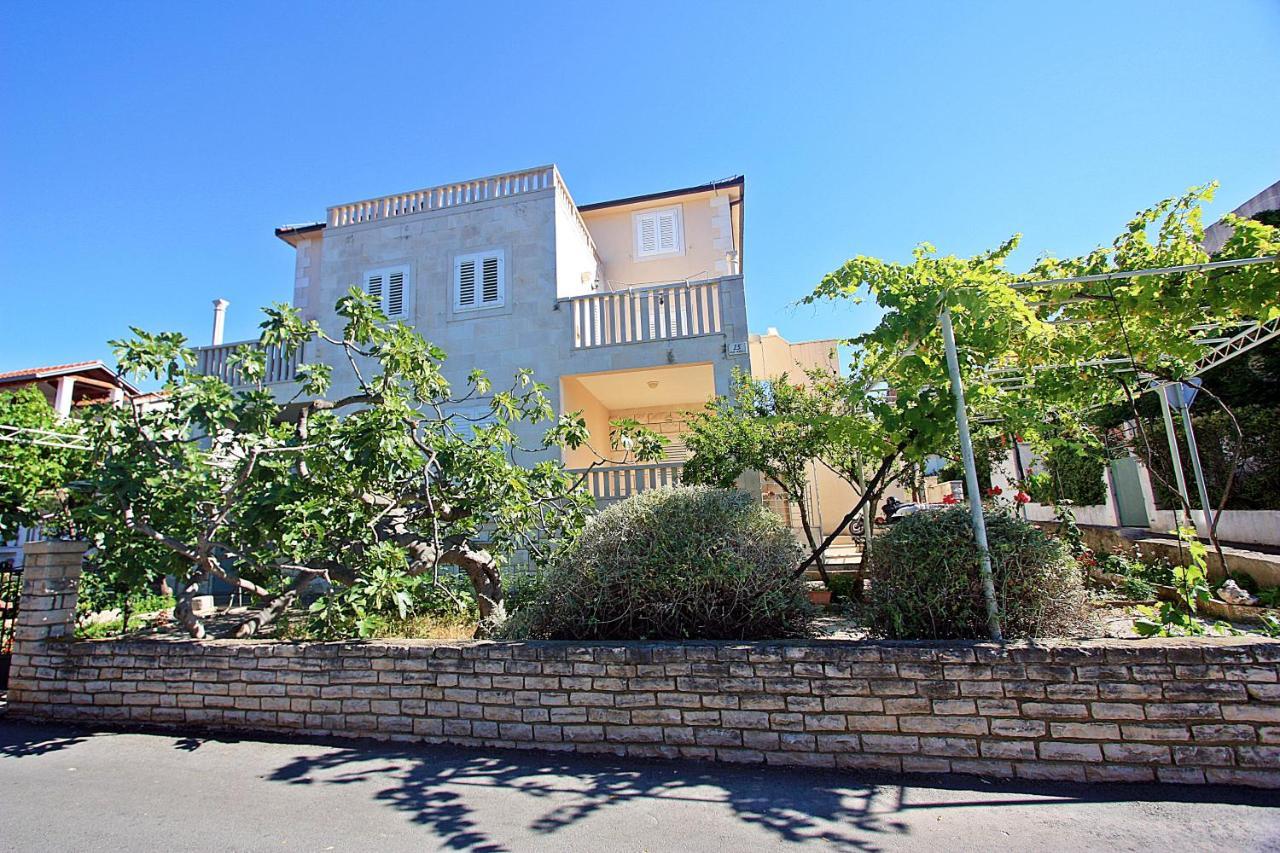 Apartments Ella Супетар Екстер'єр фото