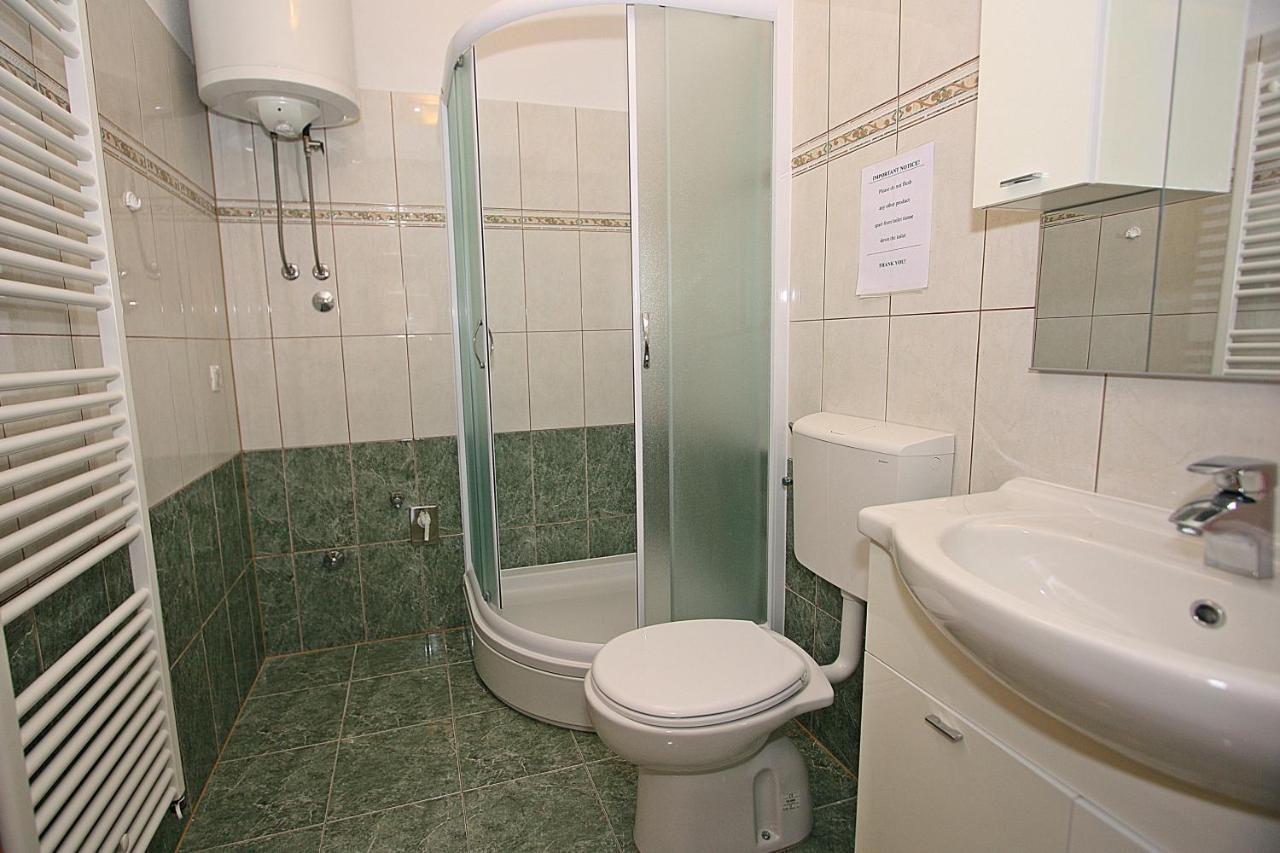 Apartments Ella Супетар Екстер'єр фото