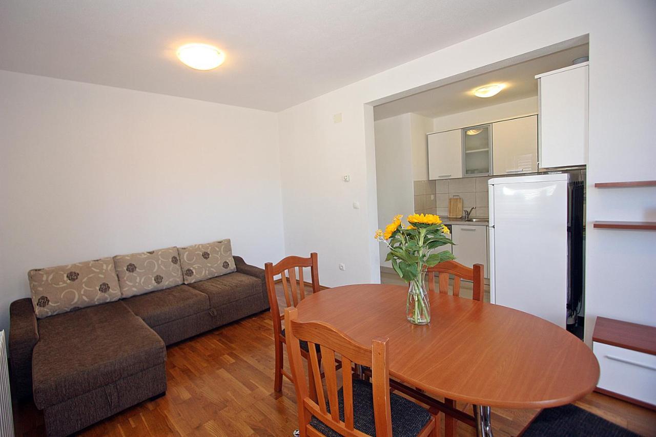 Apartments Ella Супетар Екстер'єр фото