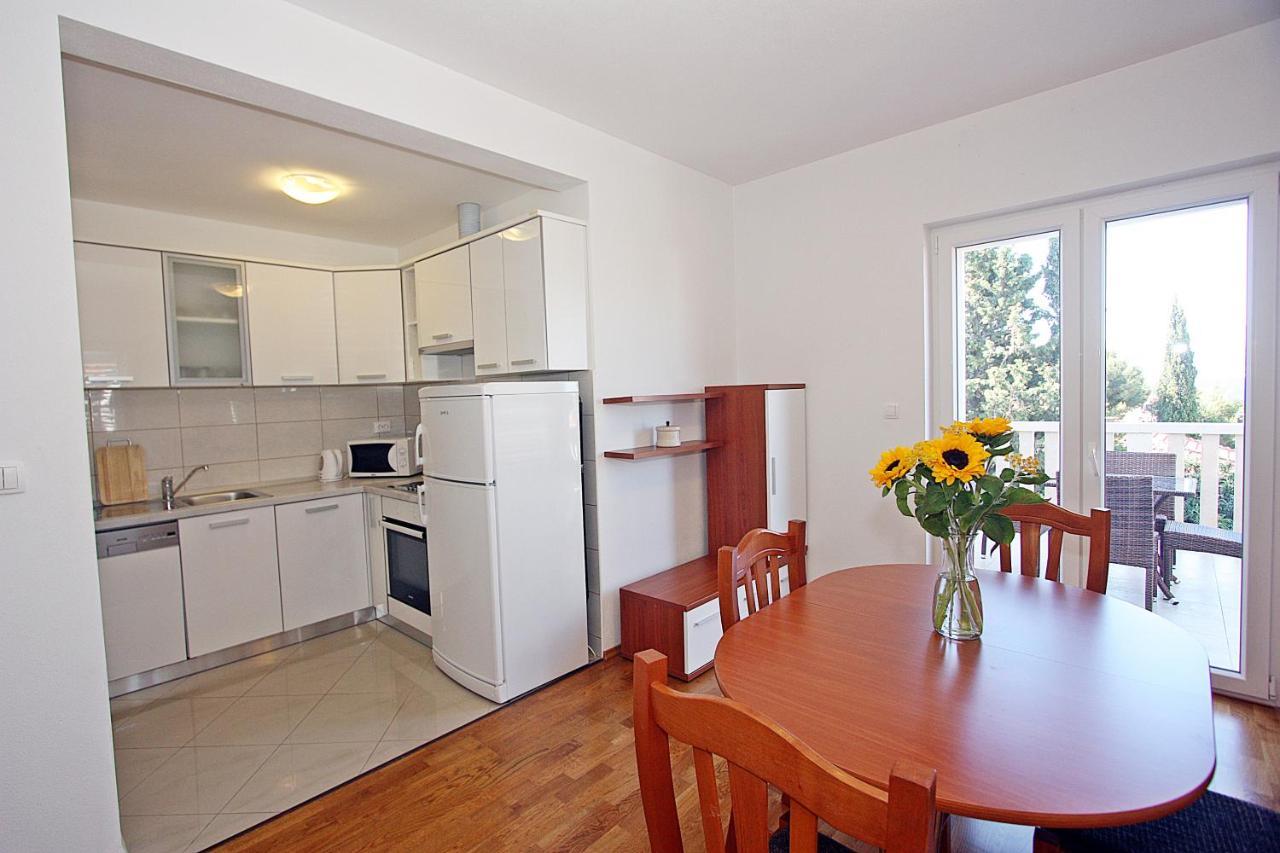 Apartments Ella Супетар Екстер'єр фото