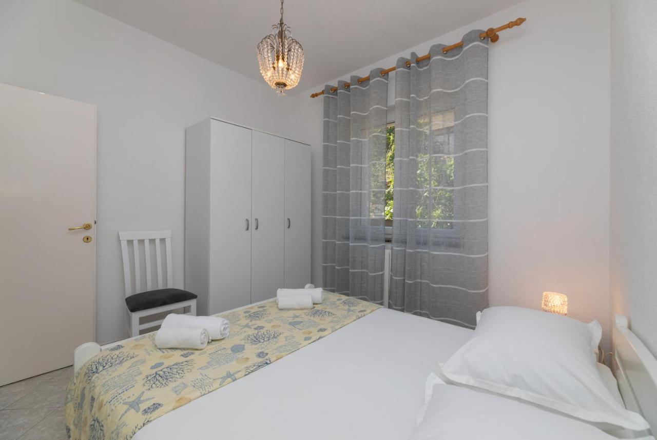 Apartments Ella Супетар Екстер'єр фото