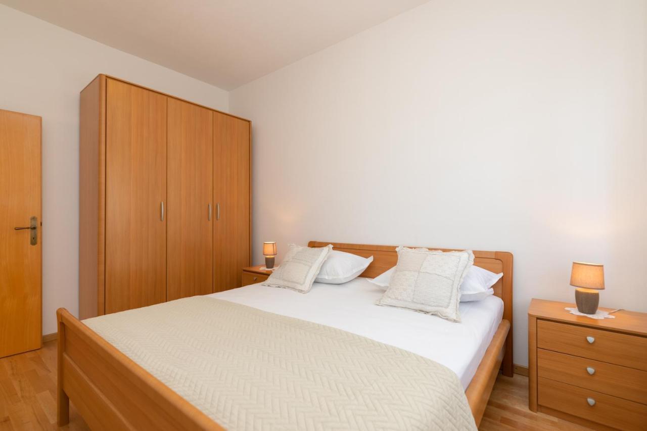 Apartments Ella Супетар Екстер'єр фото