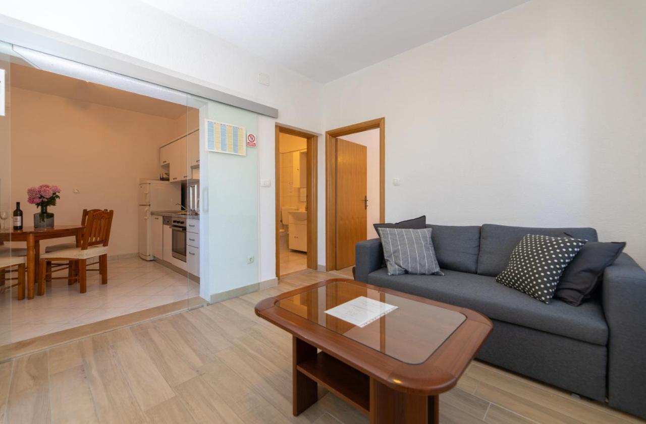 Apartments Ella Супетар Екстер'єр фото
