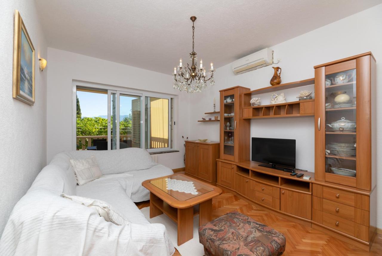 Apartments Ella Супетар Екстер'єр фото